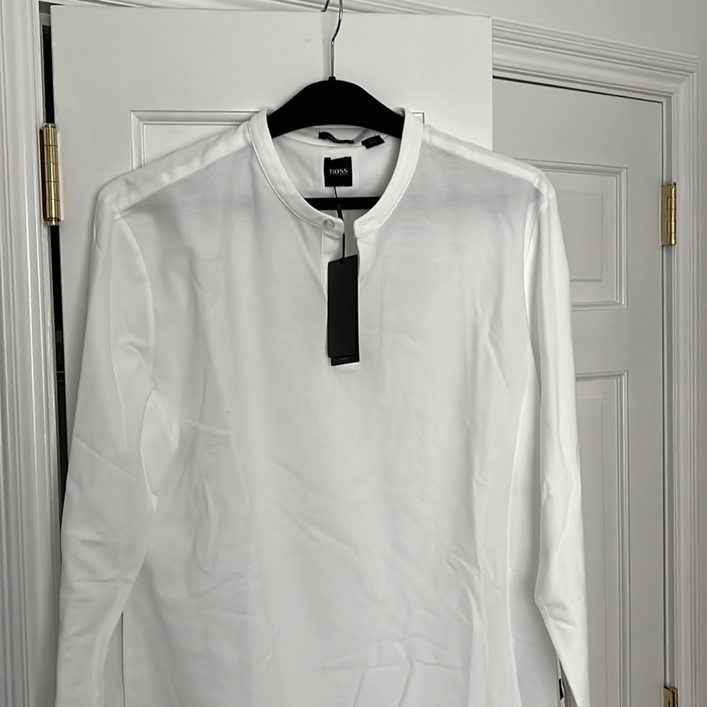 Hugo boss - light sweater slim fit. Mercerised. White. Brand new. Never worn.